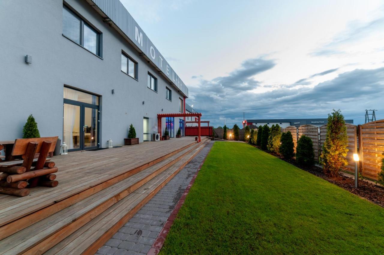 Motel S5 Zbrachlin ภายนอก รูปภาพ