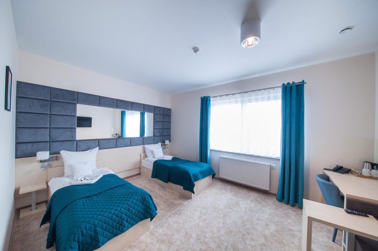 Motel S5 Zbrachlin ภายนอก รูปภาพ