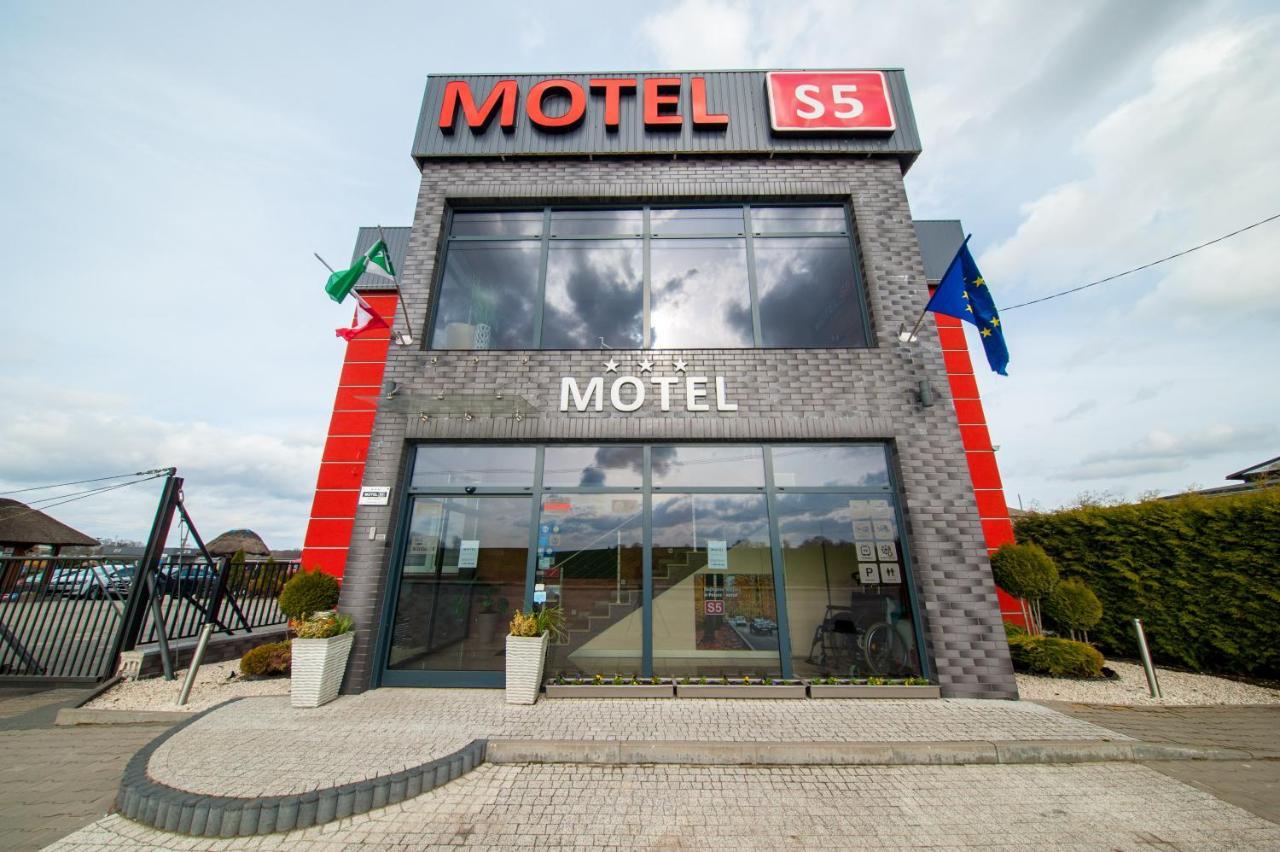 Motel S5 Zbrachlin ภายนอก รูปภาพ