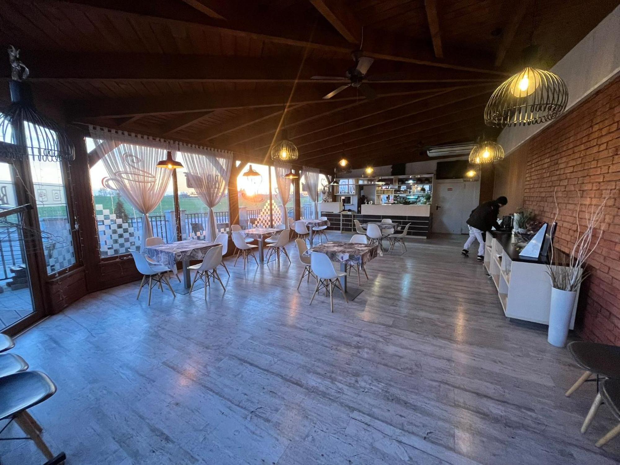 Motel S5 Zbrachlin ภายนอก รูปภาพ