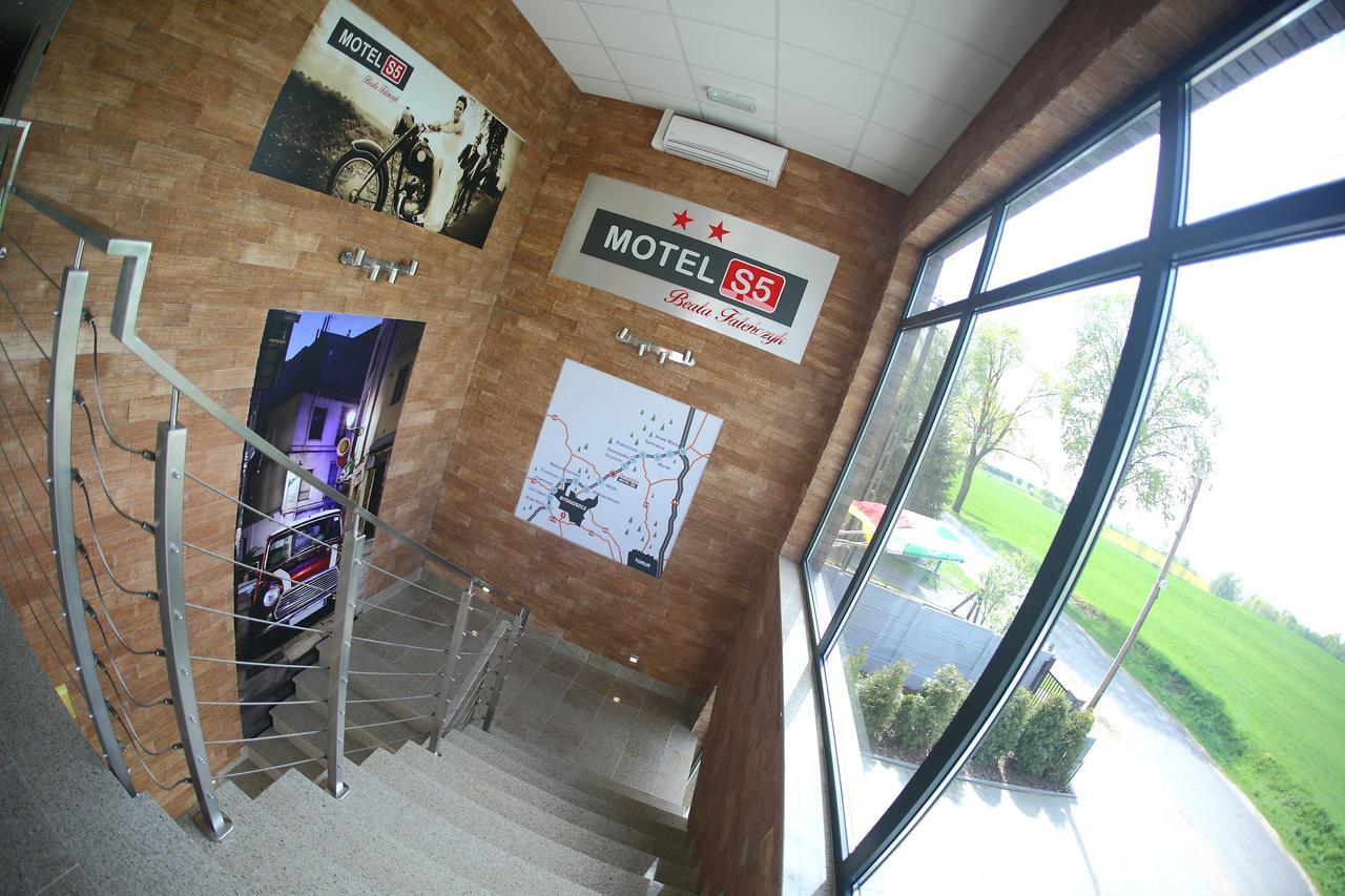 Motel S5 Zbrachlin ภายนอก รูปภาพ