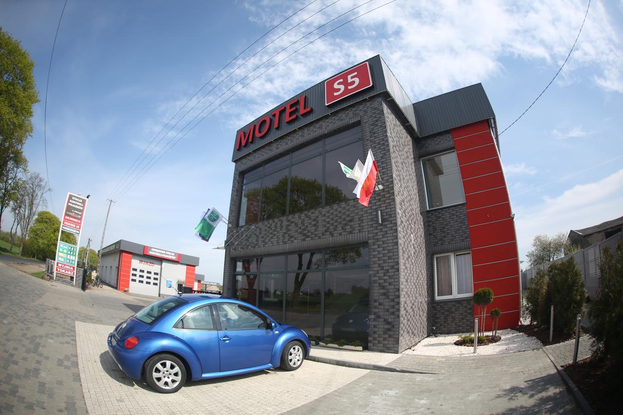 Motel S5 Zbrachlin ภายนอก รูปภาพ
