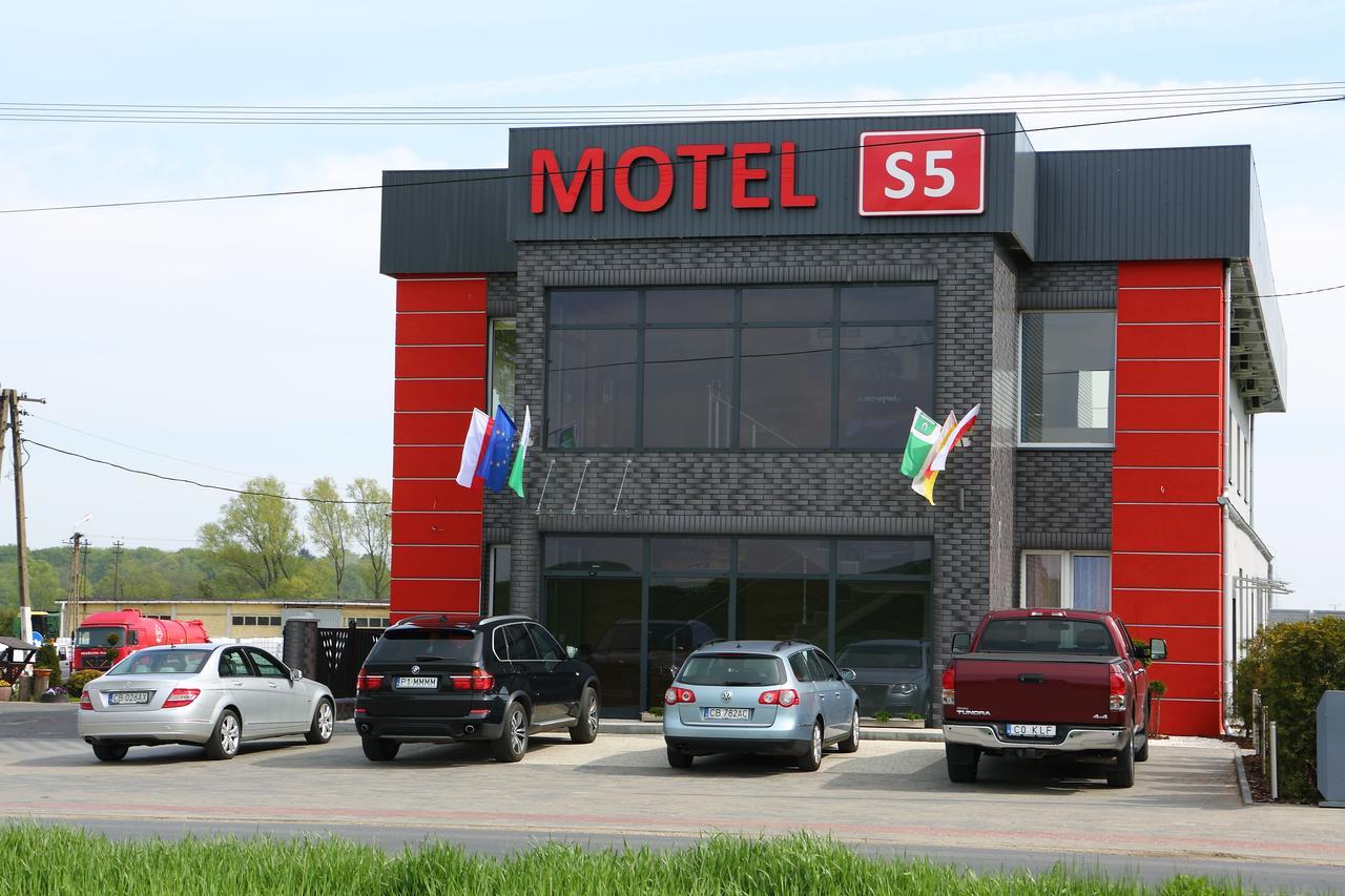 Motel S5 Zbrachlin ภายนอก รูปภาพ