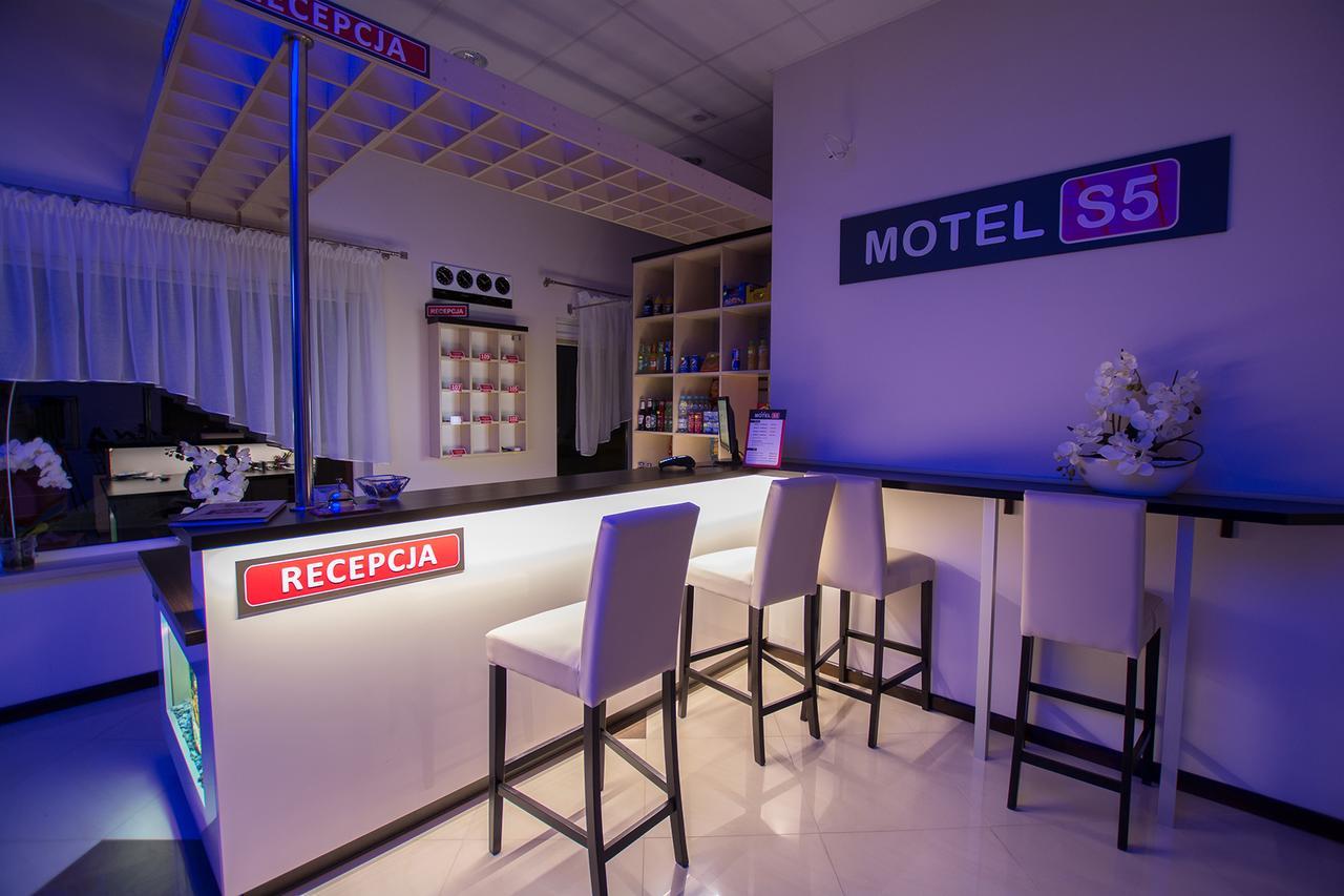 Motel S5 Zbrachlin ภายนอก รูปภาพ